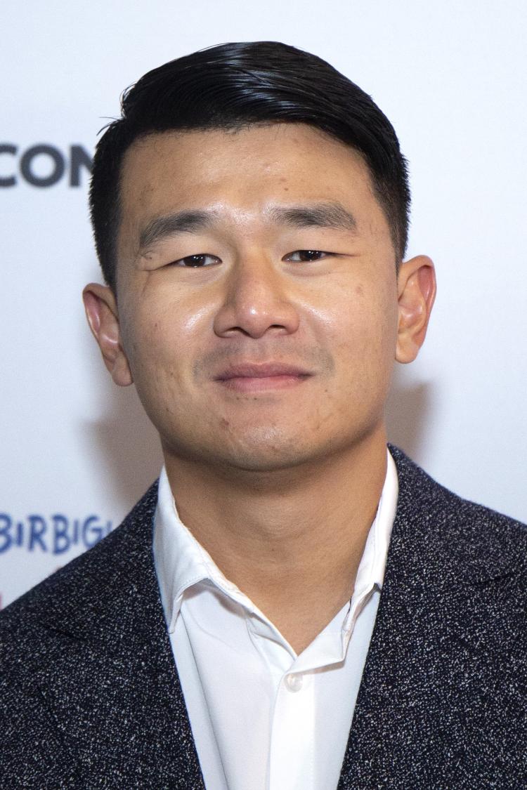 Photo of Ronny Chieng