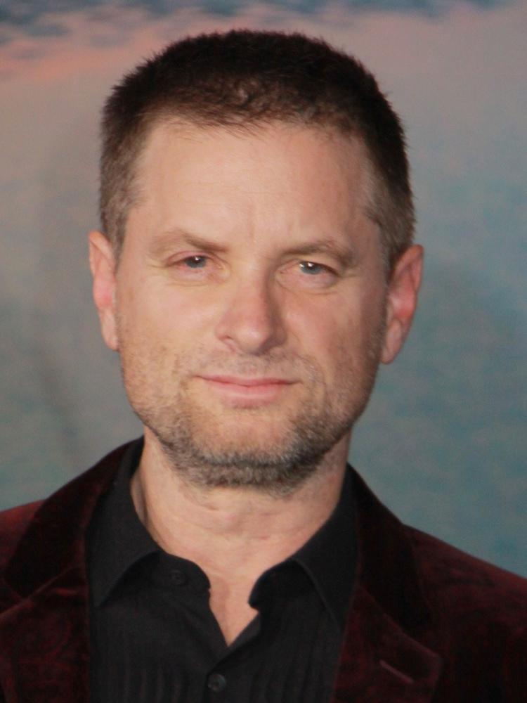 Photo of Shea Whigham