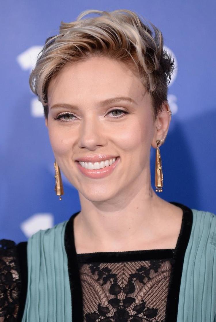 Photo of Scarlett Johansson