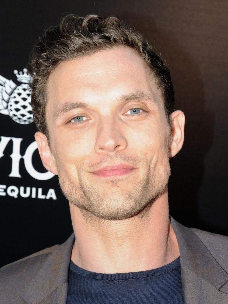 Photo of Ed Skrein