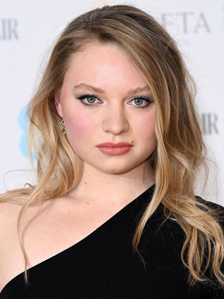 Photo of Mia Threapleton