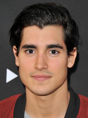 Henry Zaga