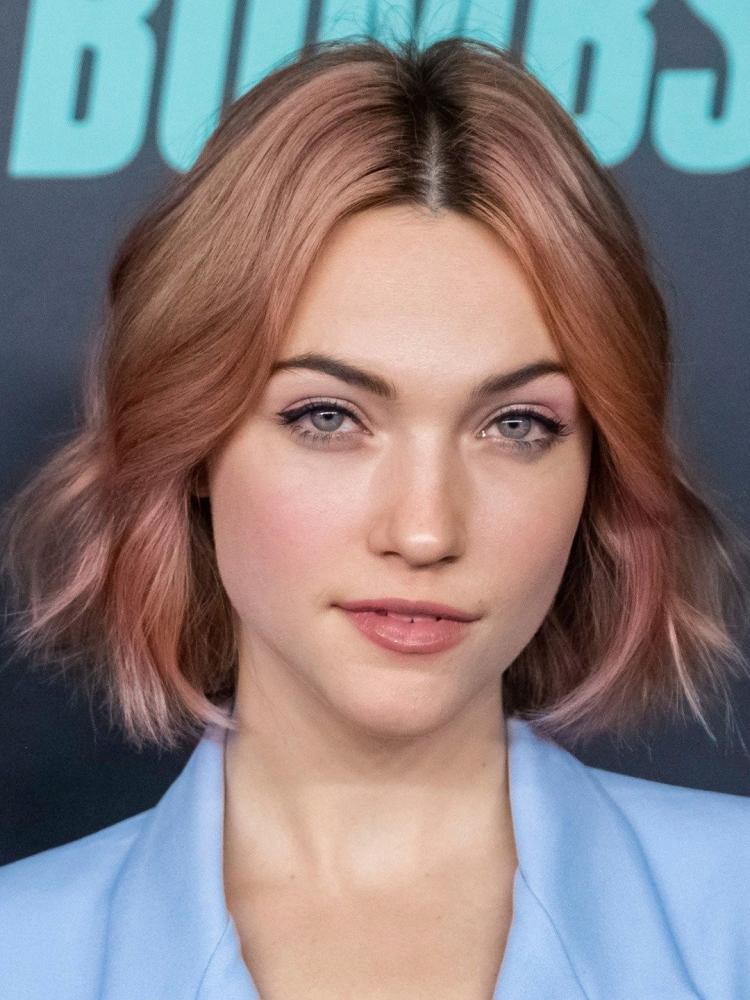 Photo of Violett Beane