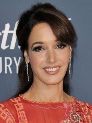 Jennifer Beals