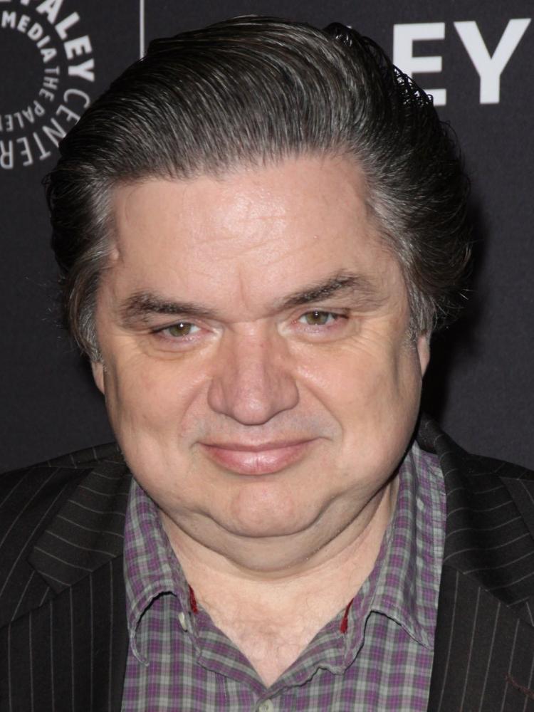 Photo of Oliver Platt