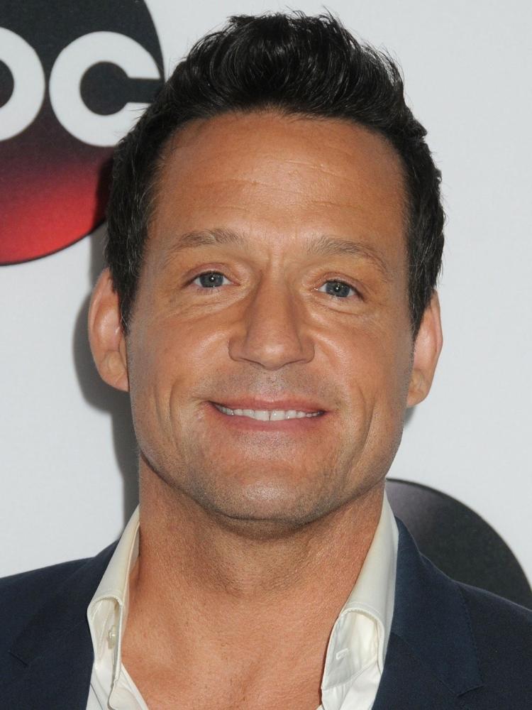 Photo of Josh Hopkins