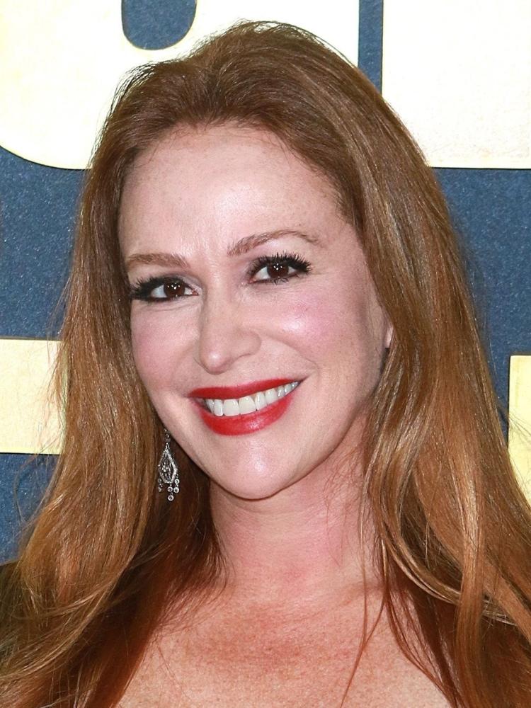 Photo of Rebecca Creskoff