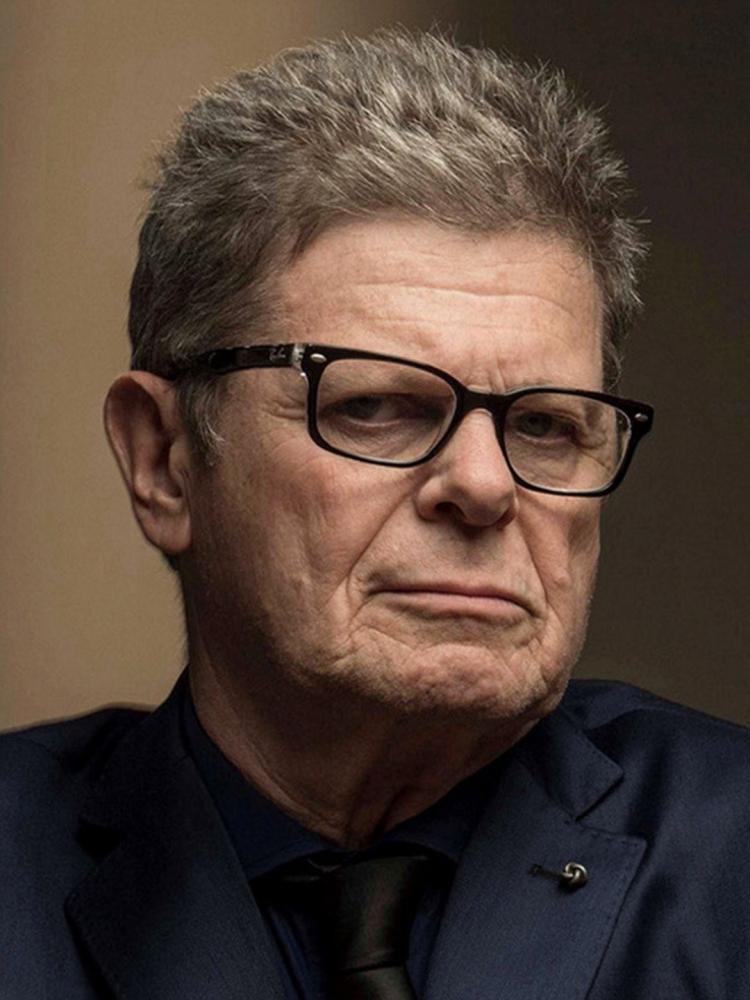 Photo of Gustavo Santaolalla