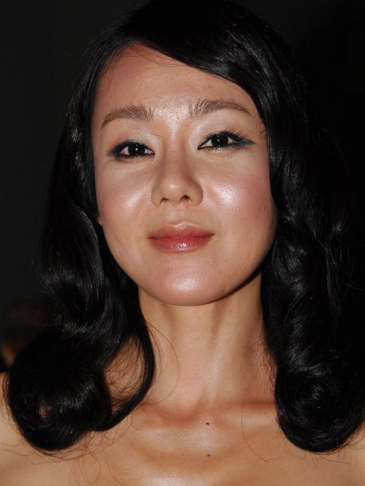 Photo of Kim Yun-jin