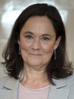 Pernilla August