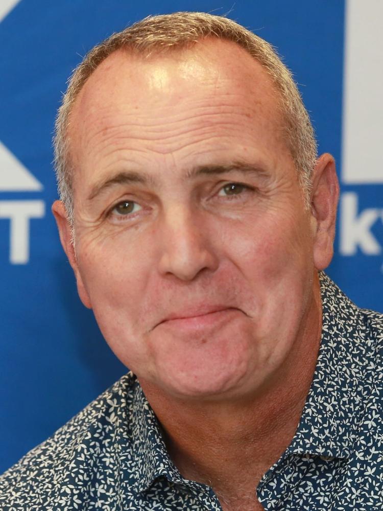 Photo of Arnold Vosloo