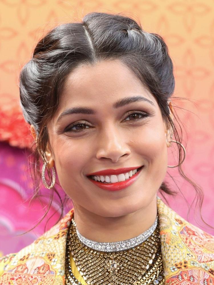 Photo of Freida Pinto
