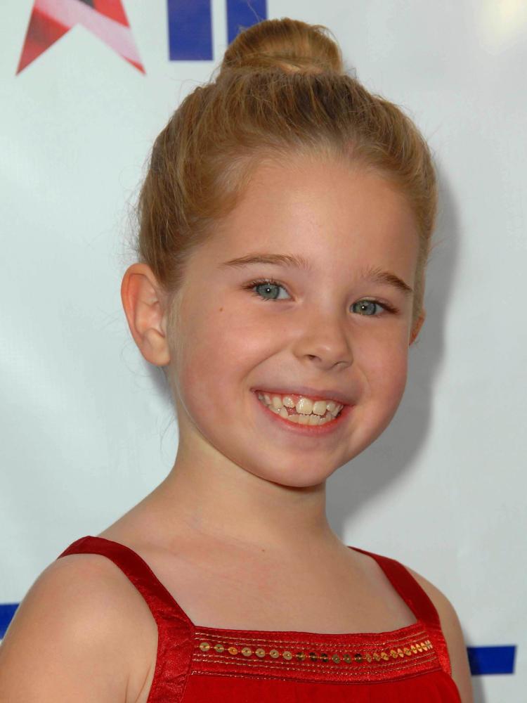 Photo of Taylor Groothuis