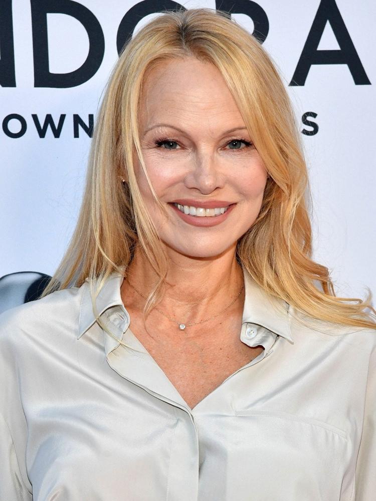 Photo of Pamela Anderson