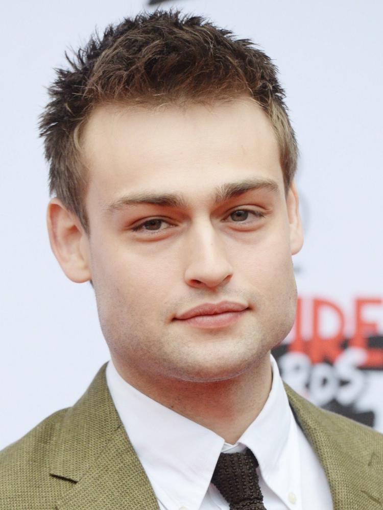 Photo of Douglas Booth