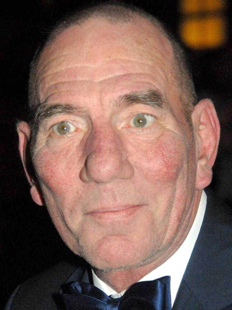 Photo of Pete Postlethwaite