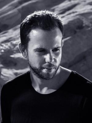M83