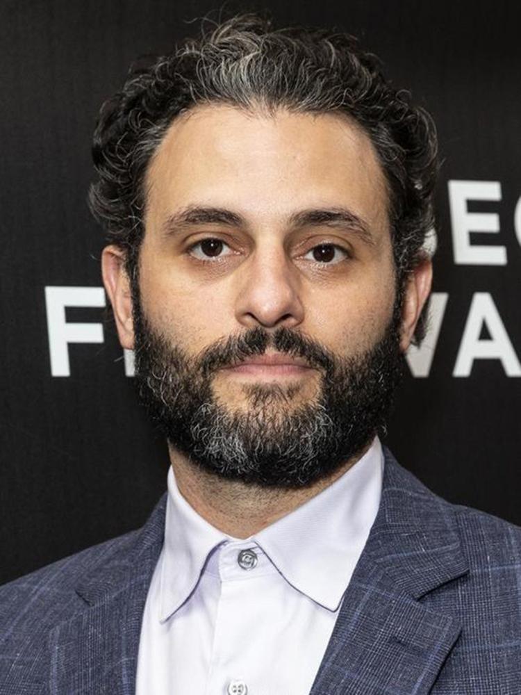 Photo of Arian Moayed