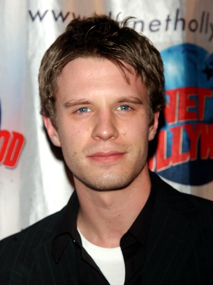 Photo of Luke Mably