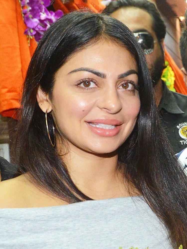 Photo of Neeru Bajwa