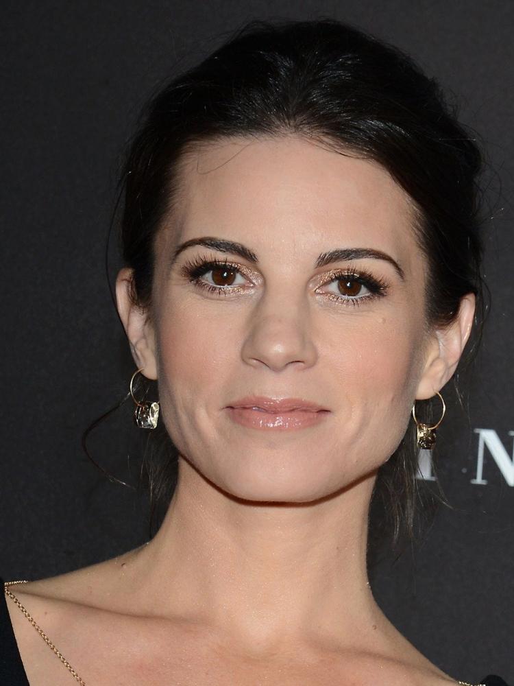 Photo of Leah Cairns