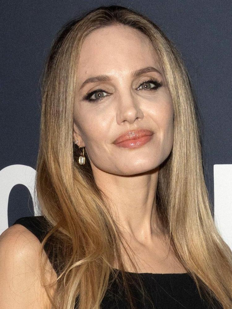 Photo of Angelina Jolie