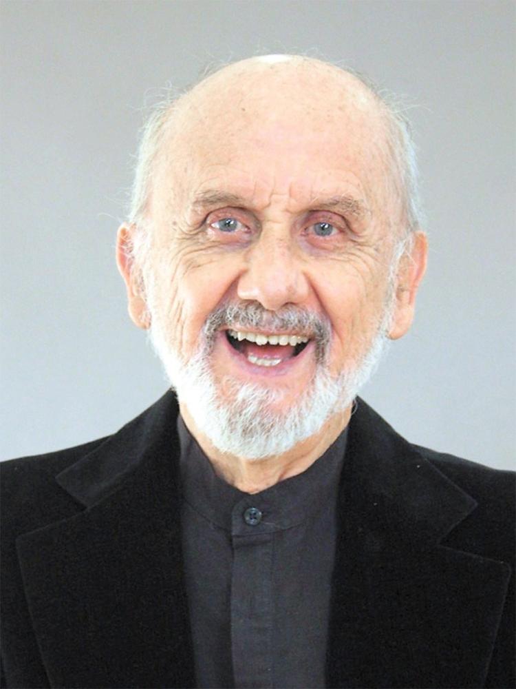 Photo of Farnesio de Bernal