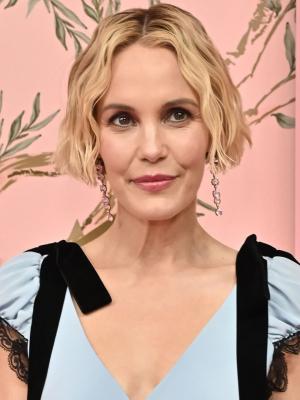 Leslie Bibb