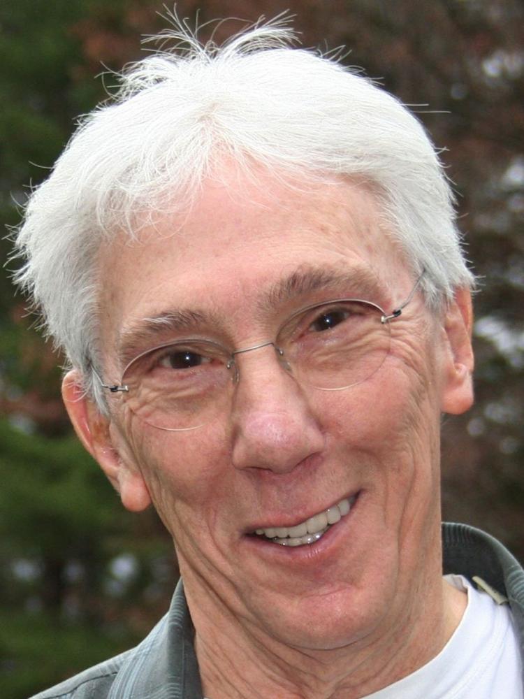 Photo of Leon Gast