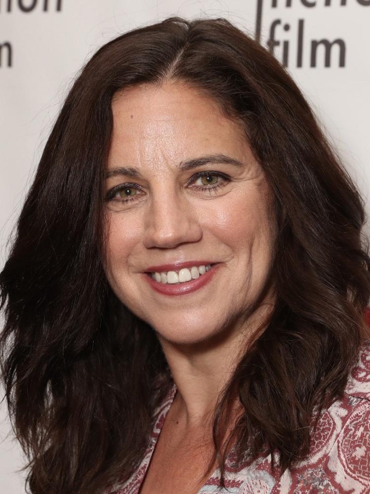 Photo of Lisa Dapolito