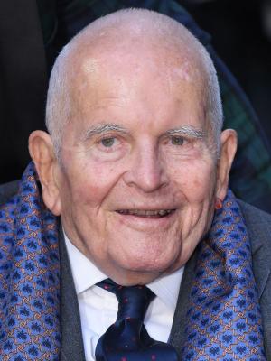 Ian Holm