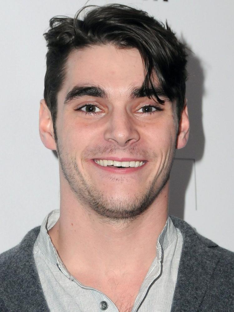 Photo of RJ Mitte
