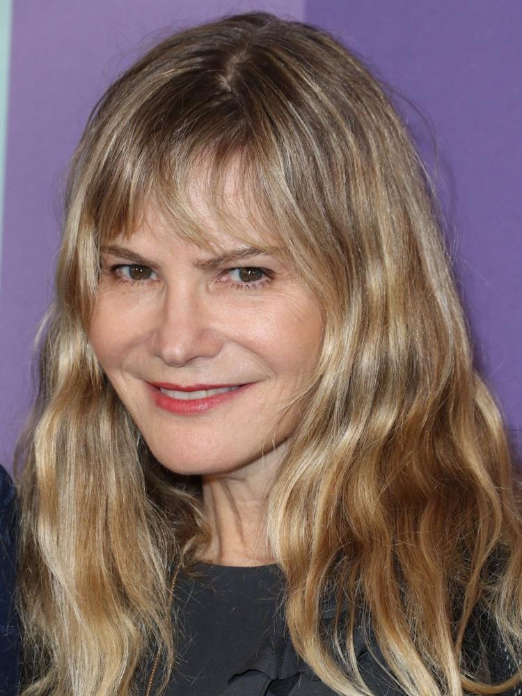 Photo of Jennifer Jason Leigh