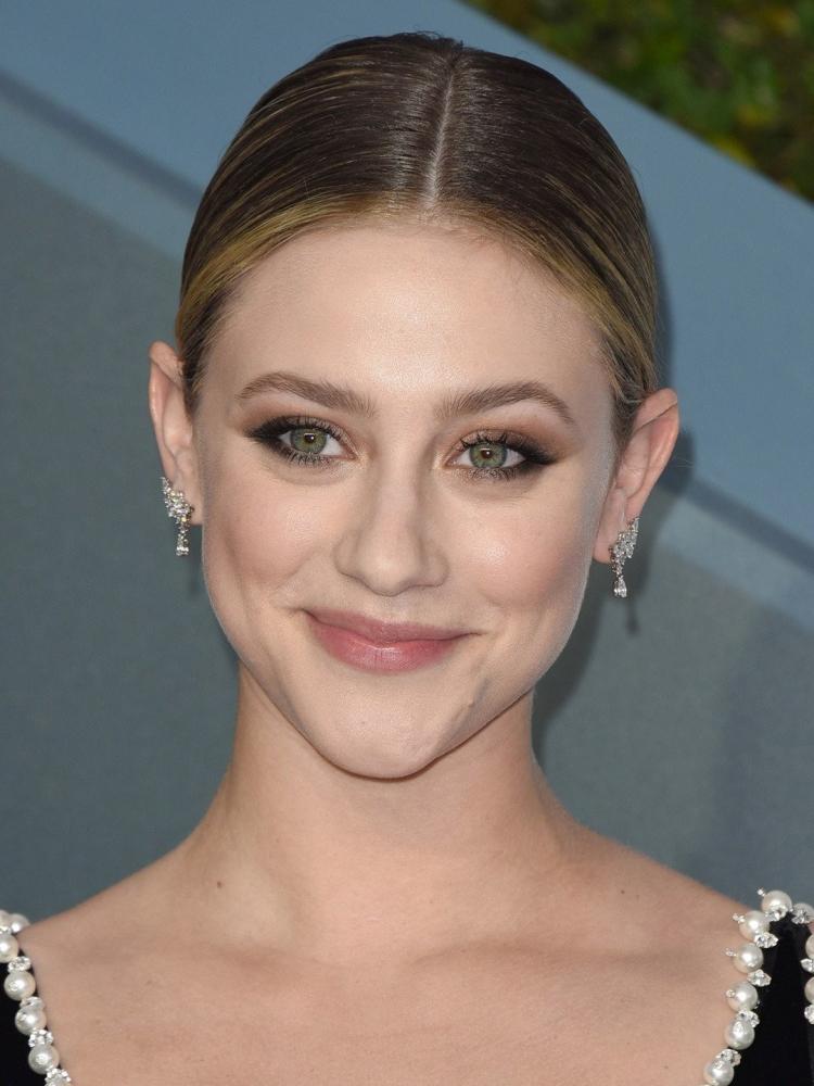 Photo of Lili Reinhart