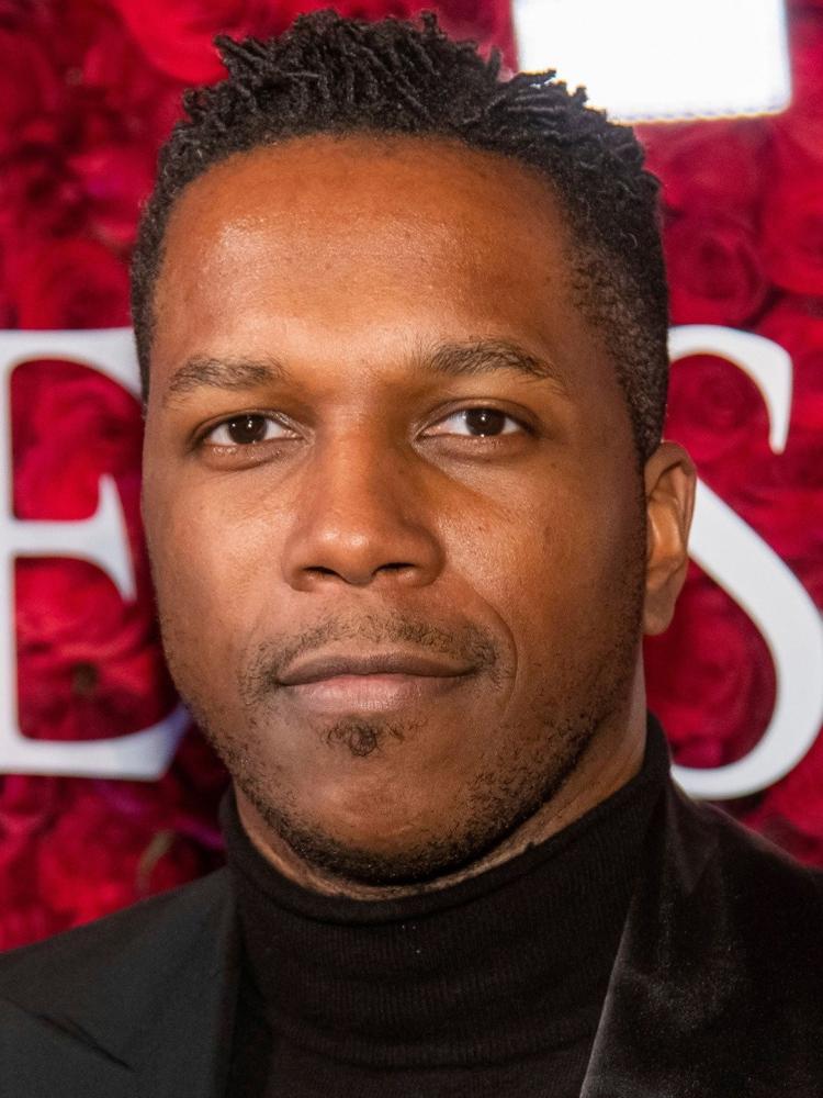 Photo of Leslie Odom Jr.
