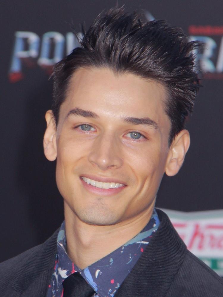 Photo of Andrew Gray