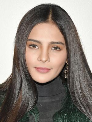 Lovi Poe