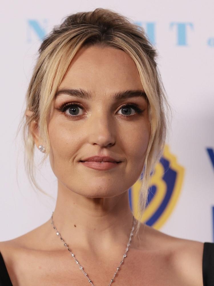 Photo of Chloe Fineman