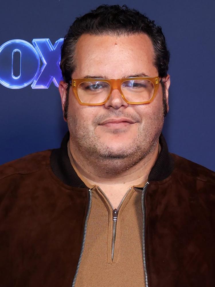 Photo of Josh Gad