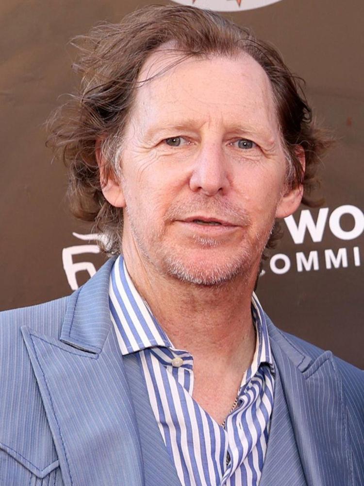 Photo of Lew Temple