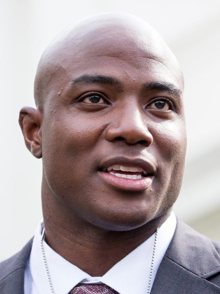 Photo of DeMarcus Ware