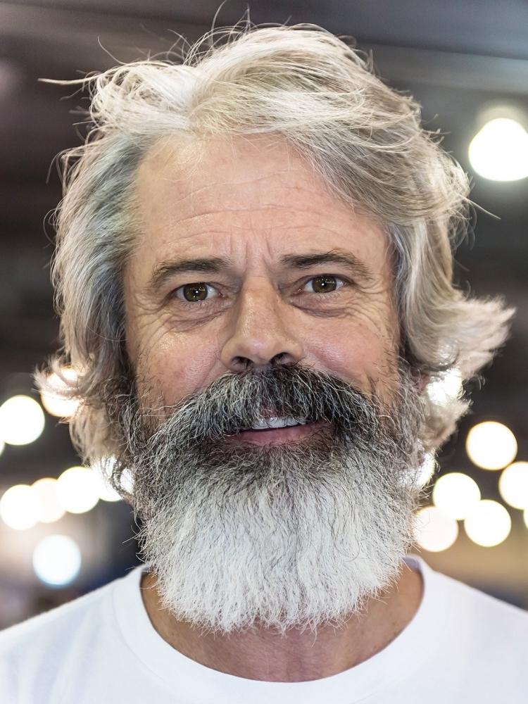 Photo of C. Thomas Howell