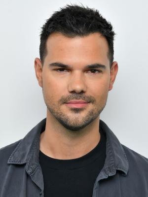 Taylor Lautner