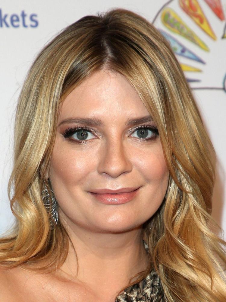 Photo of Mischa Barton