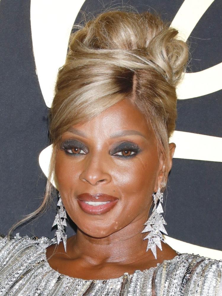 Photo of Mary J. Blige