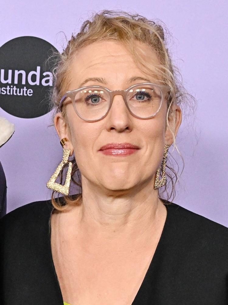 Photo of Andrea Cornwell