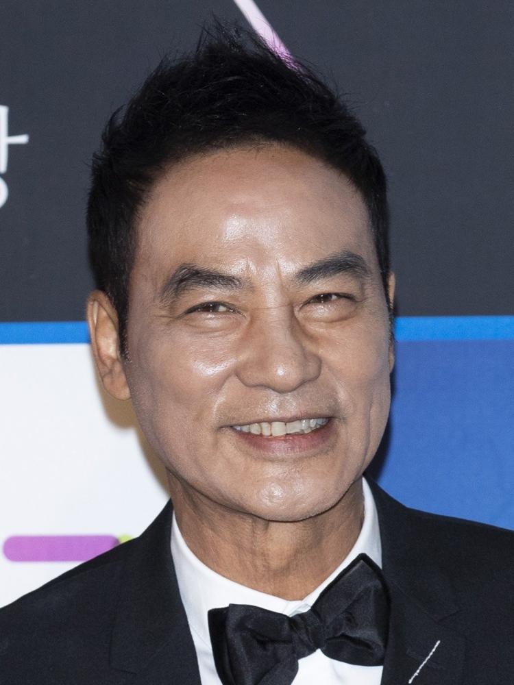 Photo of Simon Yam