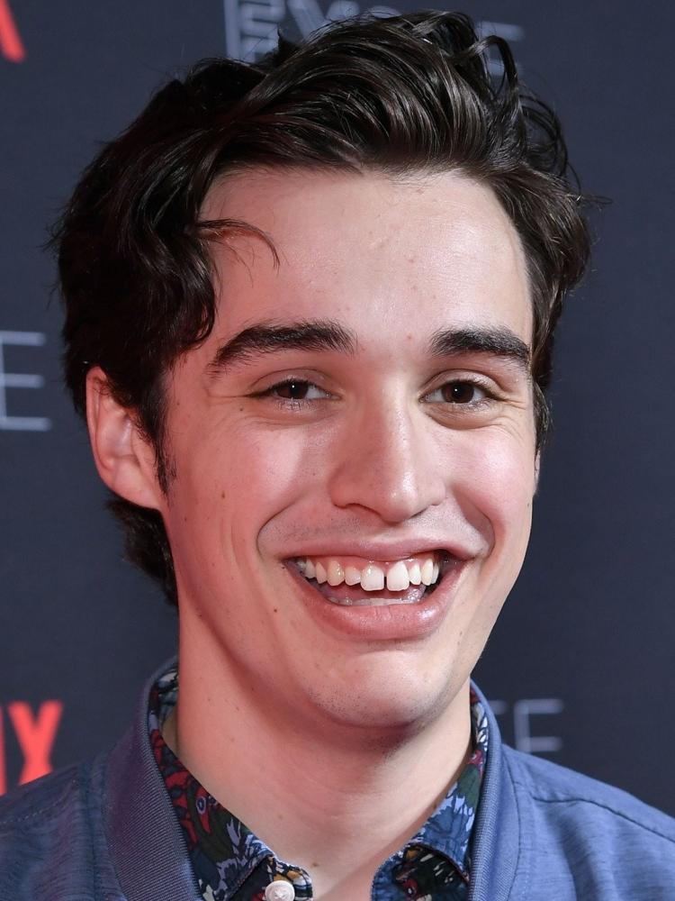 Photo of Joey Bragg