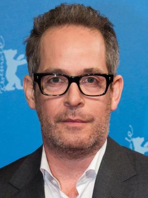 Tom Hollander