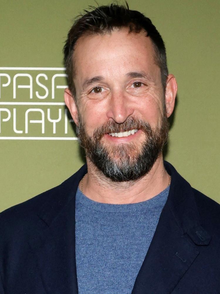 Photo of Noah Wyle